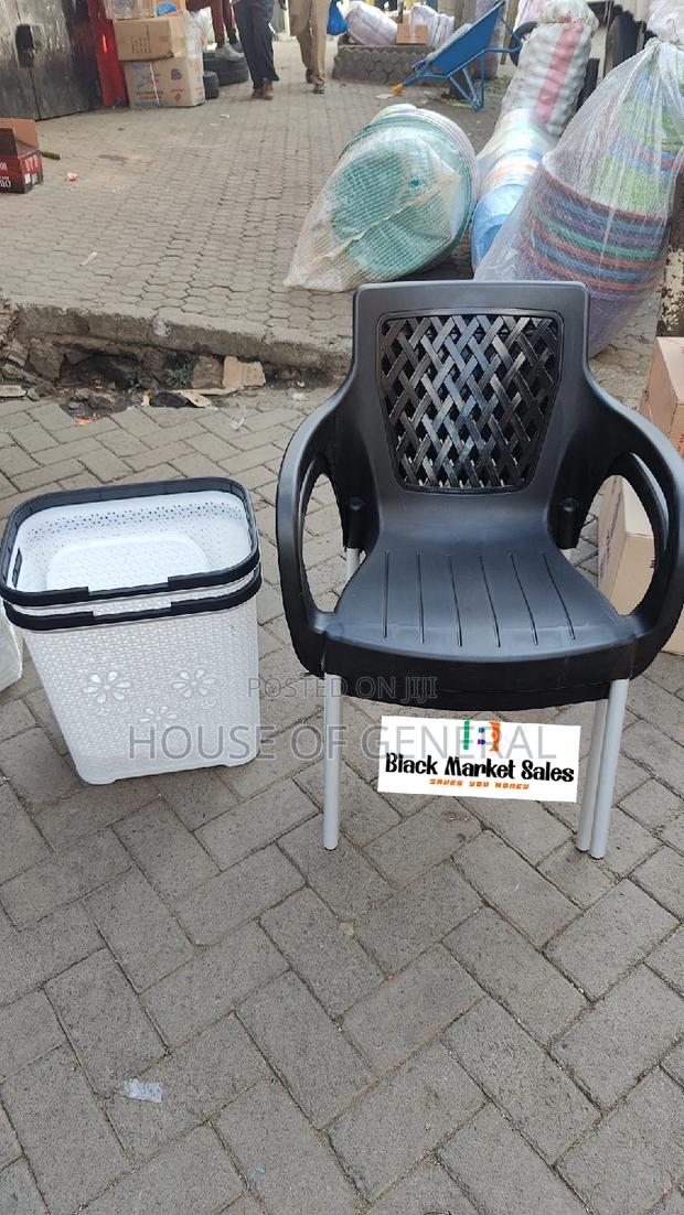 Strong Plastic Chair With Metal Legs - thumbnail 2