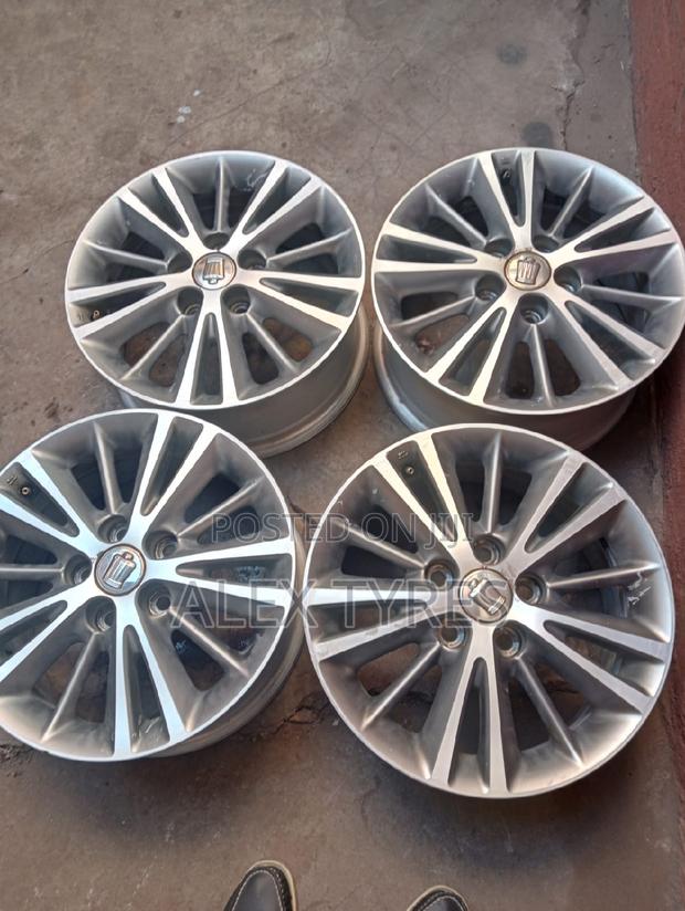Size 16 Inches Crown Alloy Rims Set
