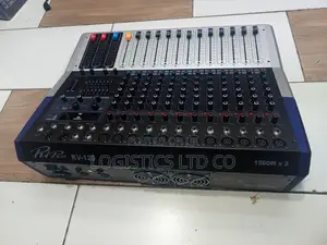 Peavey Kv120 12channel Pro Powered Mixer