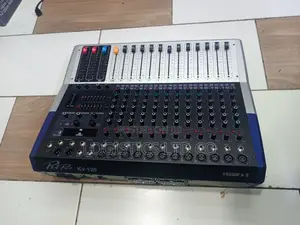 Peavey Kv120 12channel Pro Powered Mixer