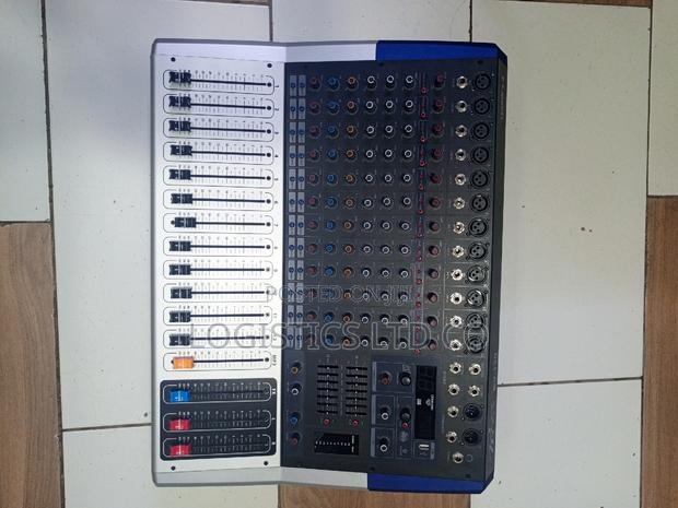 Peavey Kv120 12channel Pro Powered Mixer - thumbnail 4