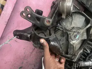 Engine Mounting for Suzuki