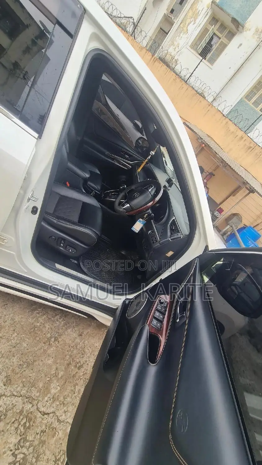 Toyota Harrier 2014 White
