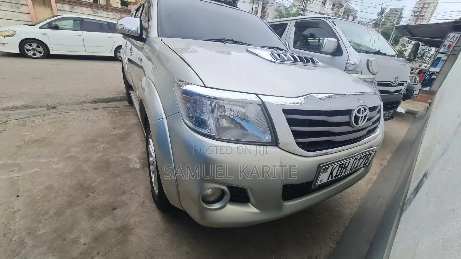 Toyota Hilux 2015 Gray