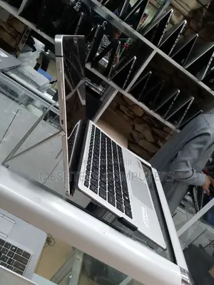 Laptop HP Elite X2 1012 G2 8GB Intel Core I5 SSD 256GB