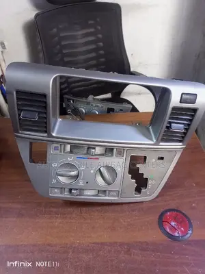 Raum AC and Radio Console