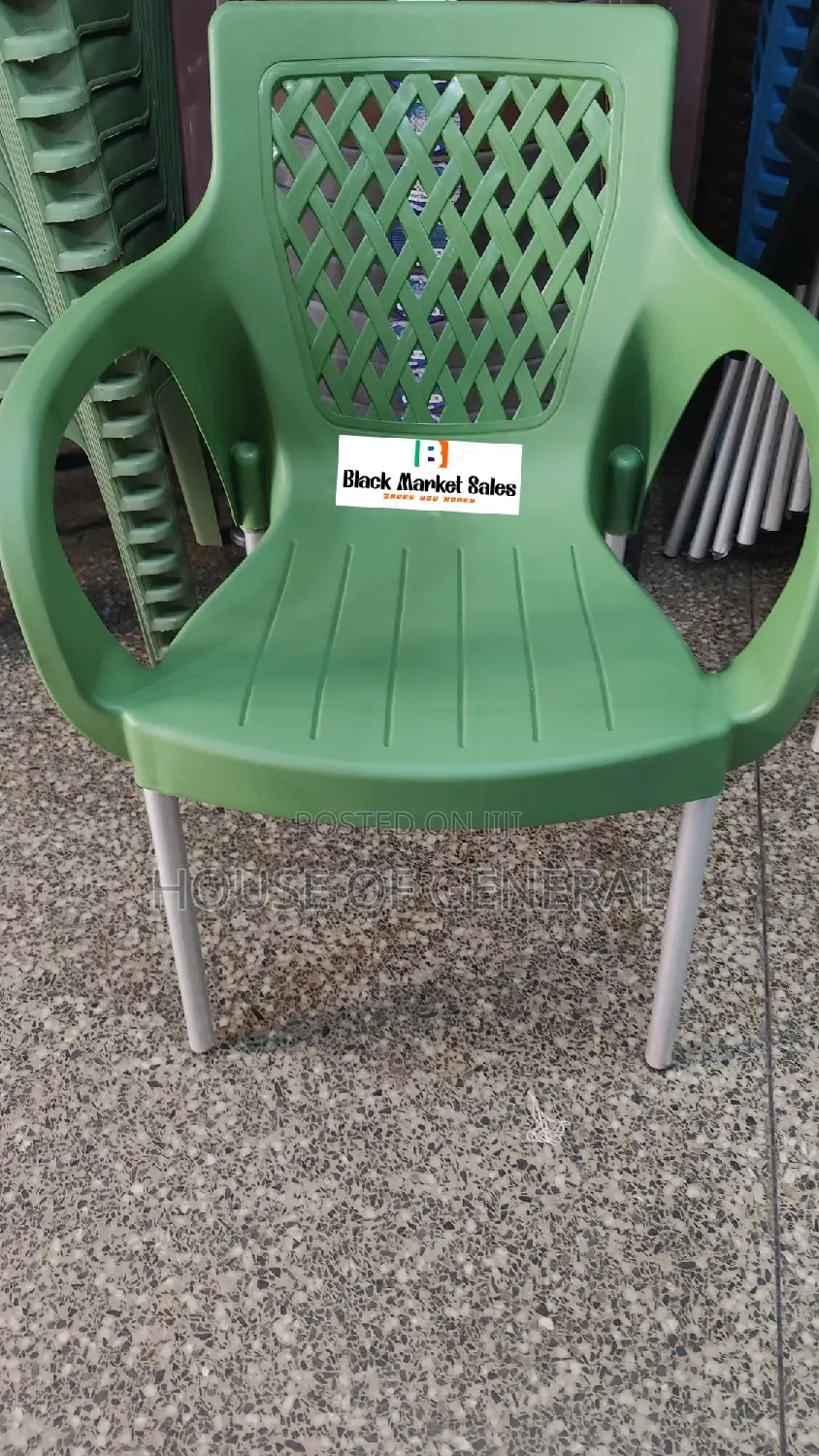 Green Plastic Chairs With Metal Legs