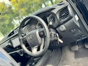Toyota Hilux 2020 Black