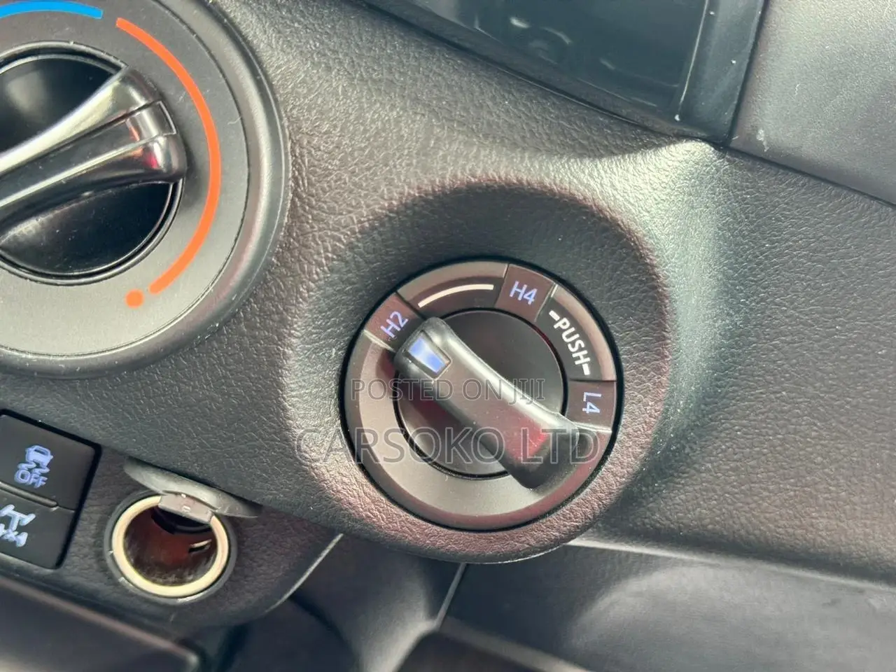 Toyota Hilux 2020 Black