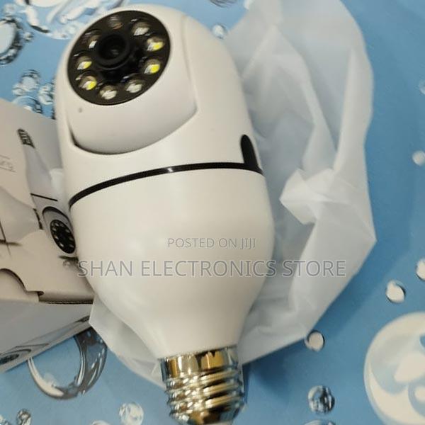 WIFI PTZ Camera.Rotating Bulb V380pro Bulb Camera