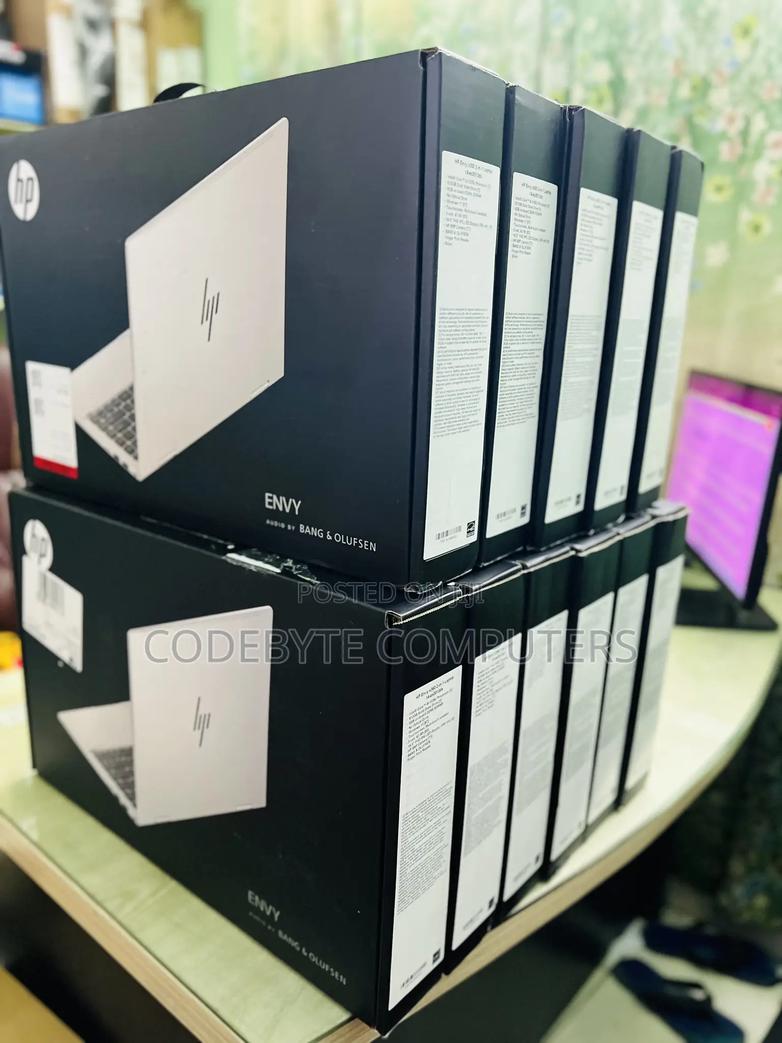 New Laptop HP Envy X360 8GB Intel Core I5 SSD 512GB