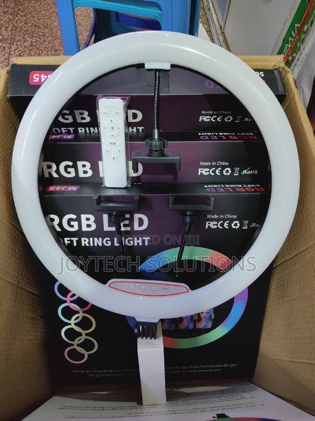 18 Inches Touch Ring Fill Light. 12 Colours