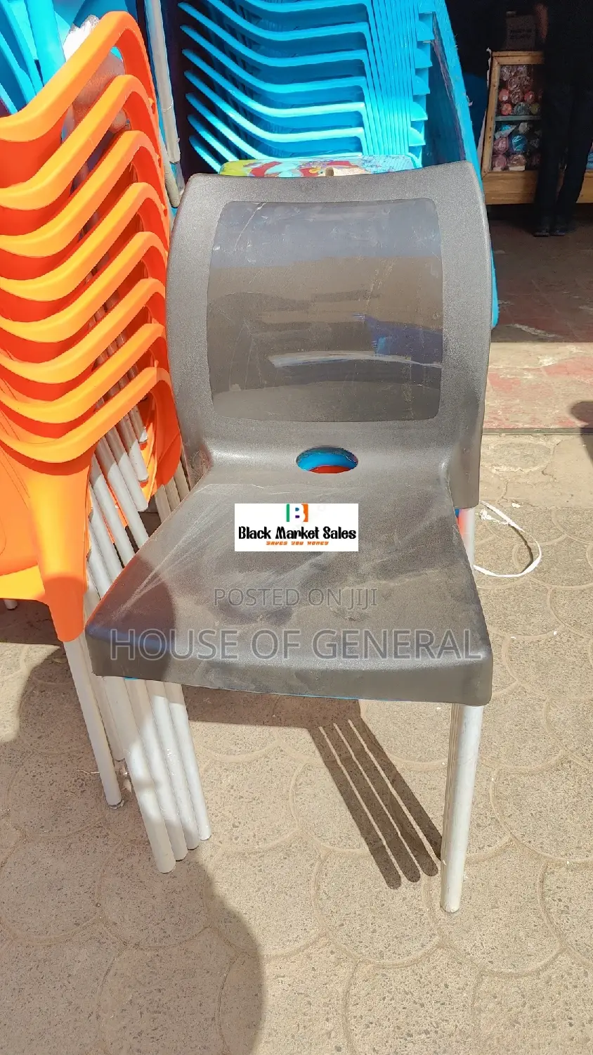 Black Armless Plastic Chairs With Metal Tubing