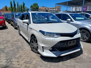 Toyota Corolla Fielder 2017 White