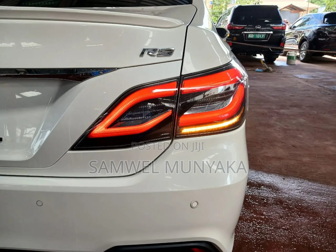 Toyota Crown 2018 Pearl