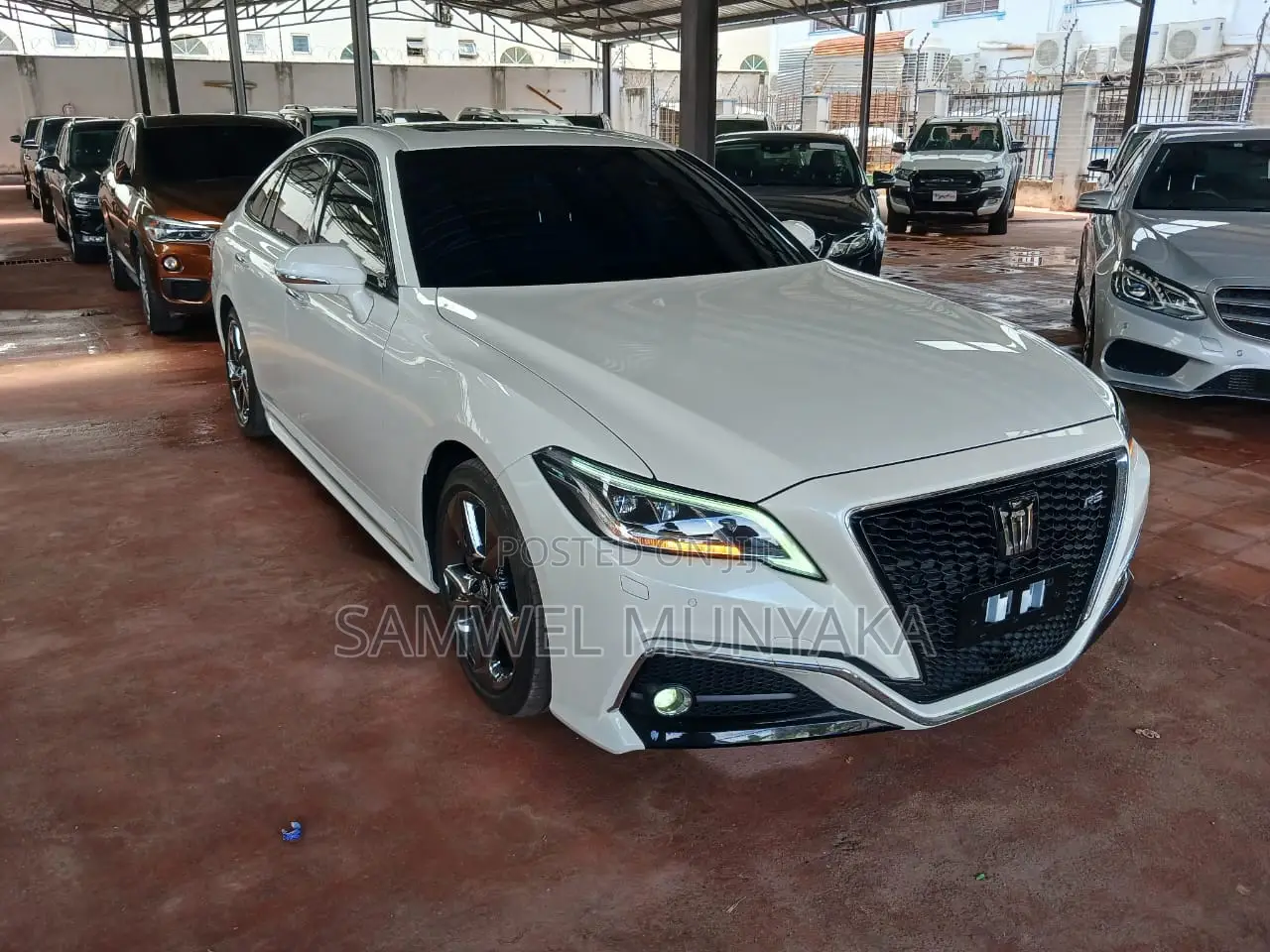 Toyota Crown 2018 Pearl