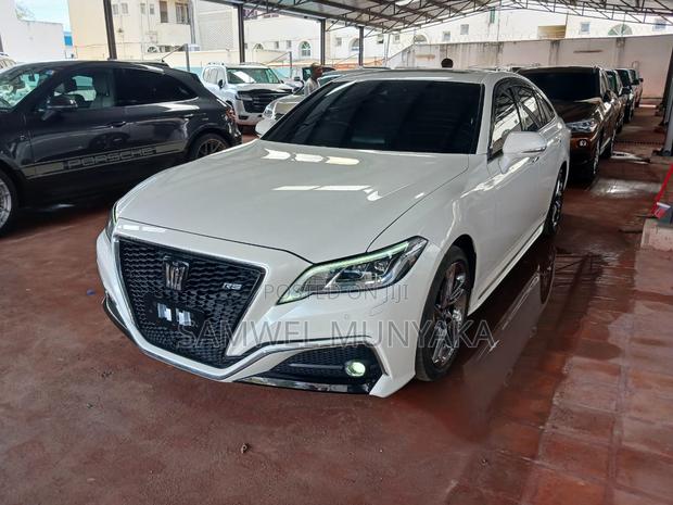 Toyota Crown 2018 Pearl - thumbnail 20