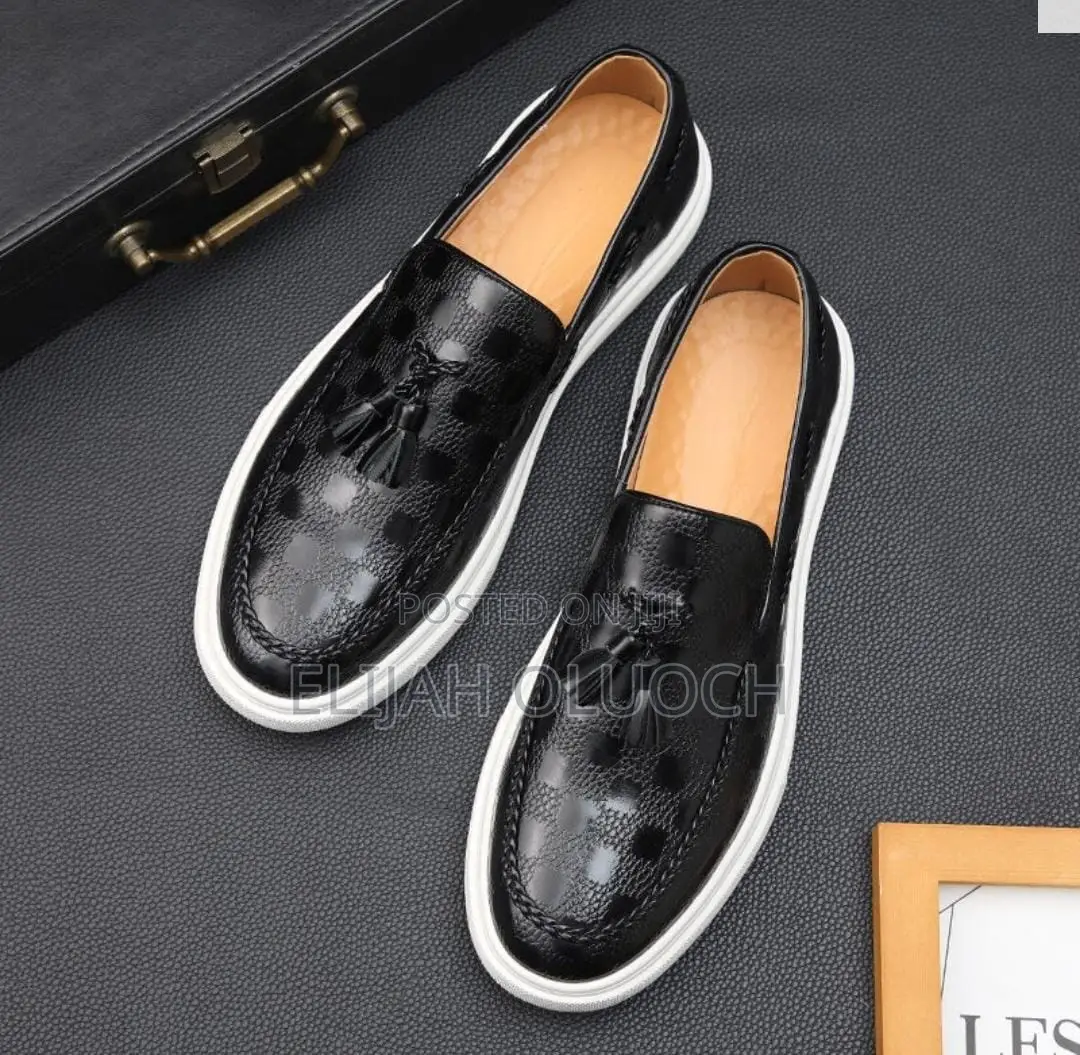 Tassal Leather Casual