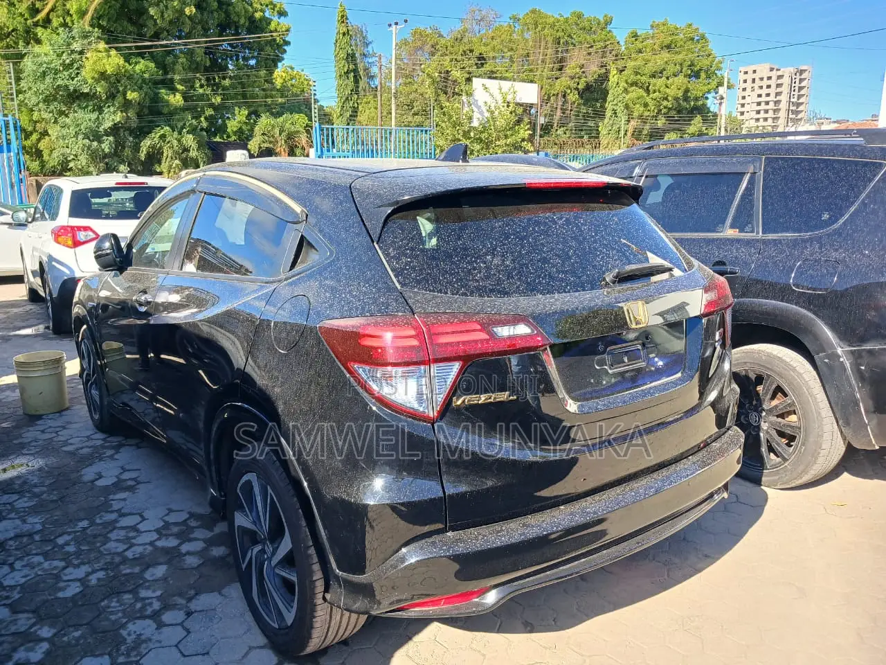 Honda Vezel 1.5 Hybrid 2WD 2017 Black