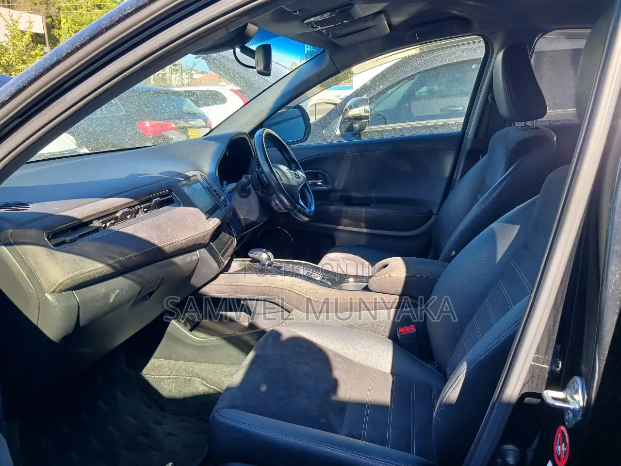 Honda Vezel 1.5 Hybrid 2WD 2017 Black