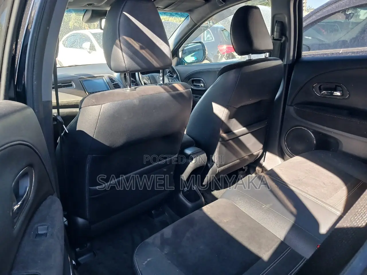 Honda Vezel 1.5 Hybrid 2WD 2017 Black