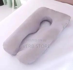 U Shaped Pregnancy Pillow - thumbnail 2