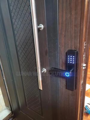 Access Control Made Easy: Fingerprint Smart Locks - thumbnail 2