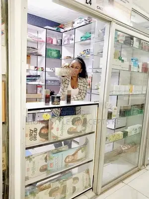 Beauty Shop Cosmetics Display Counters Shop Interior Design