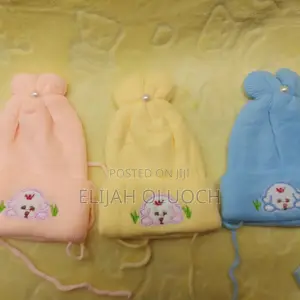 Kids Woolen Hats 0-2 Yrs