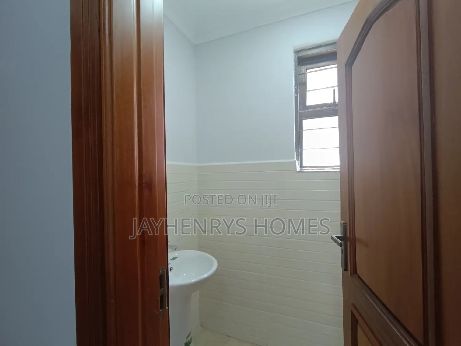3bdrm House in Thome Estate for rent