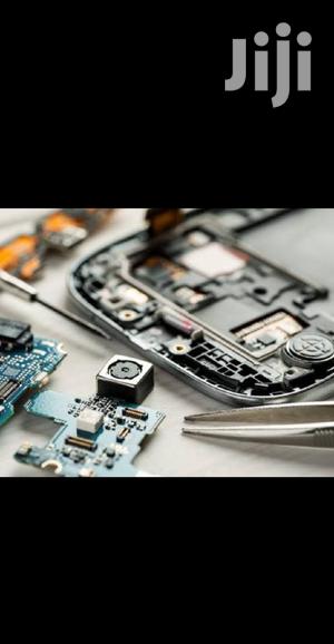 All iPhones Screens Replacement Services Available