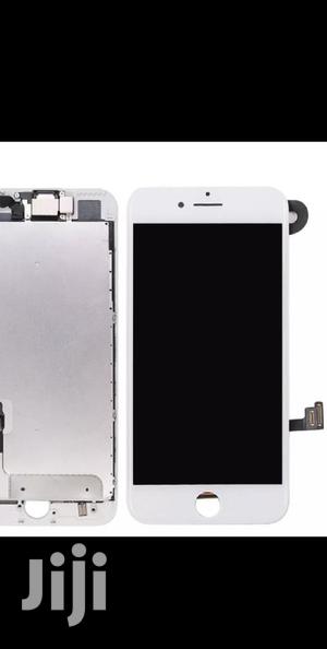 iPhone 8 Screen Replacement Services