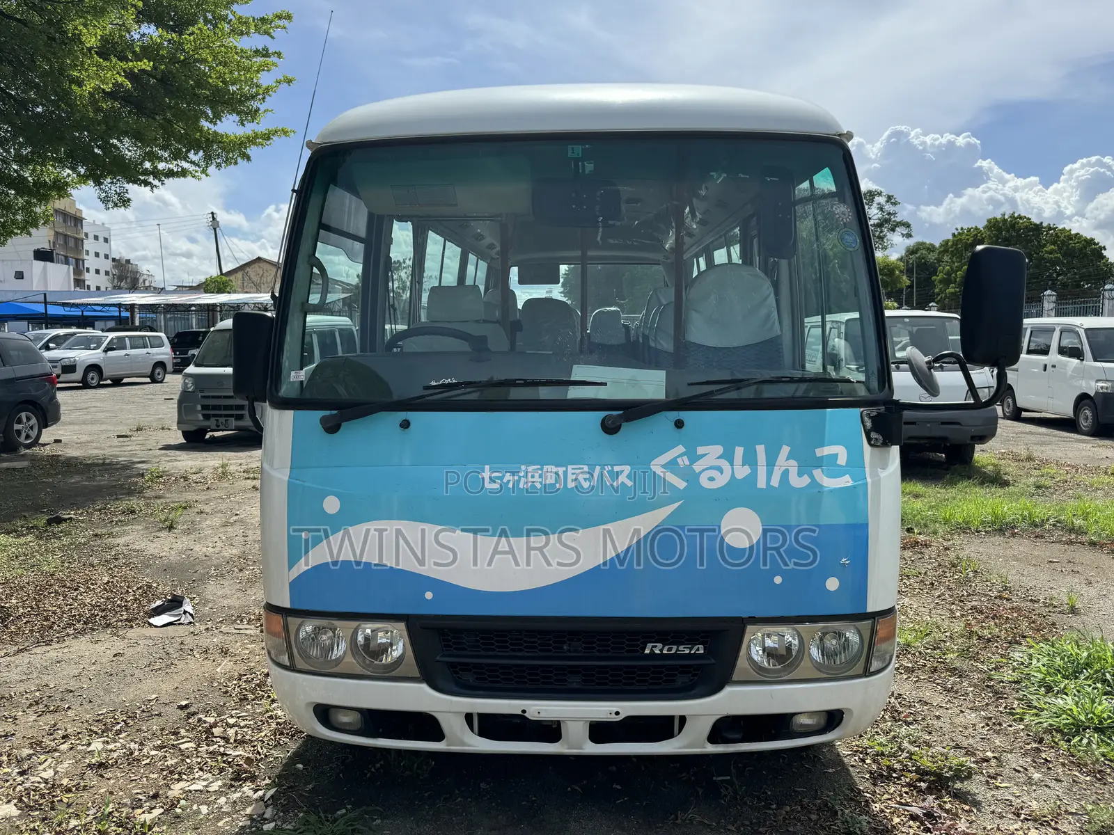 Mitsubishi Fuso Rosa 2017 White