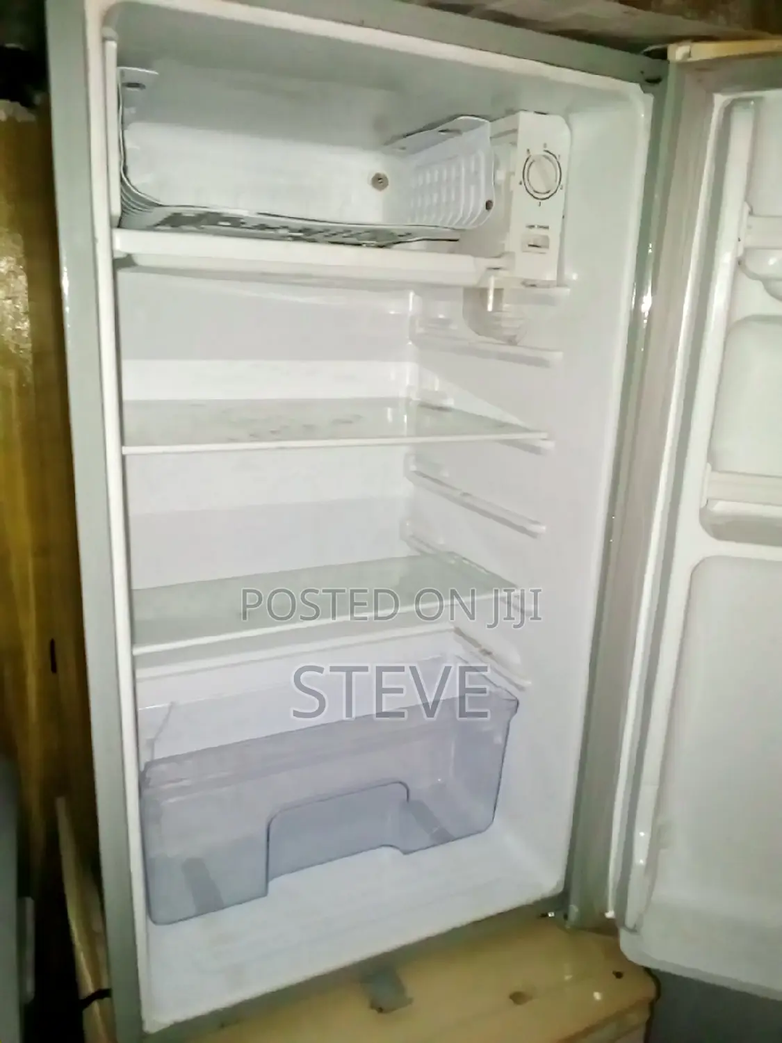RAMTONS 90ltr Energy Saver, Glass Shelves,Mint Condition