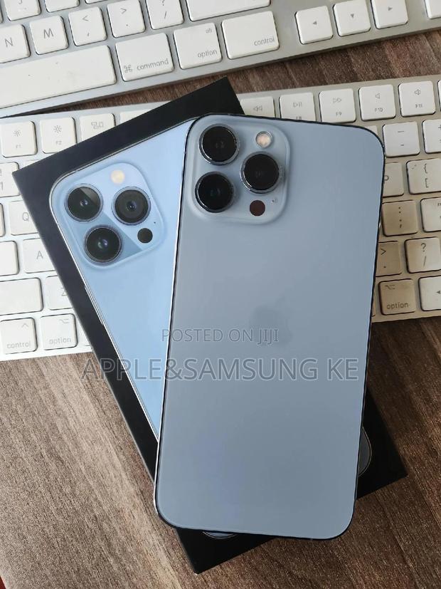 Apple iPhone 13 Pro Max 512 GB Blue - main view