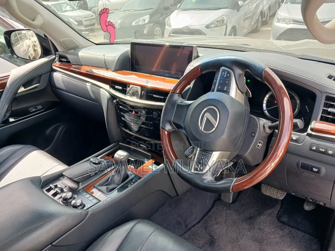 Lexus LX 570 AWD 2017 Black