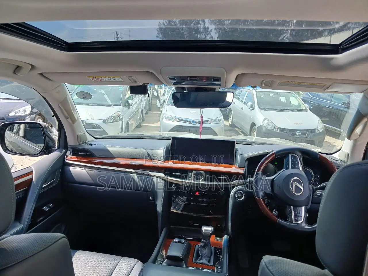 Lexus LX 570 AWD 2017 Black