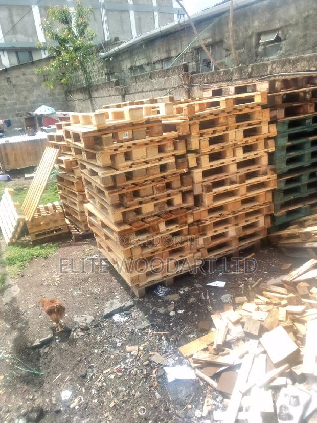 Yz Wooden Pallets 034 - main view