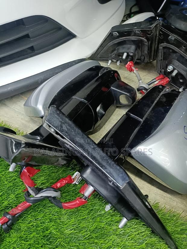 Harrier 2016 Side Mirrors - main view