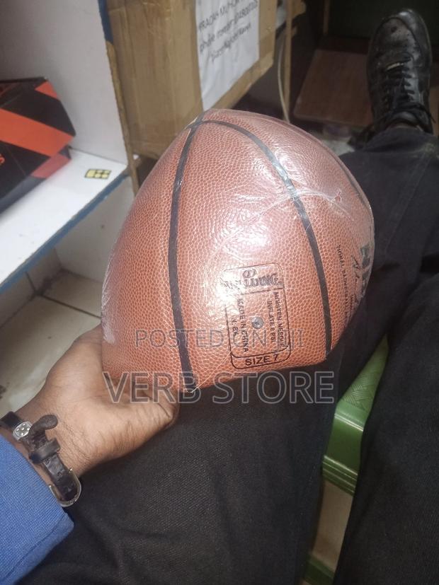 Authentic Spalding Basketball - thumbnail 2