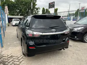 Toyota Wish 2017 Black