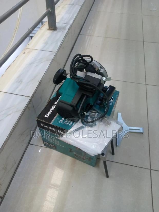 Makita Electric Wood Router
