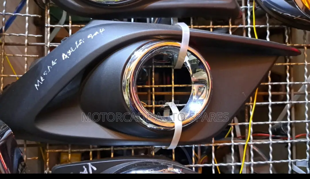 Mazda Axela 2014/2015 Fog Lights Bumper