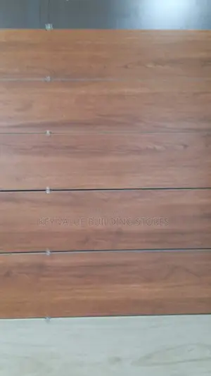HIGH Quality Wood Laminates Flooring Boards