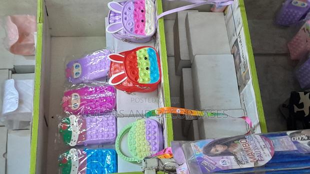 Popit Back Packs and Poches - main view