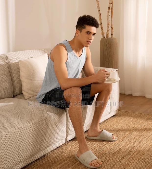 Quality Assorted 100% Cotton Grey 4 Pack Men's Vests - thumbnail 4