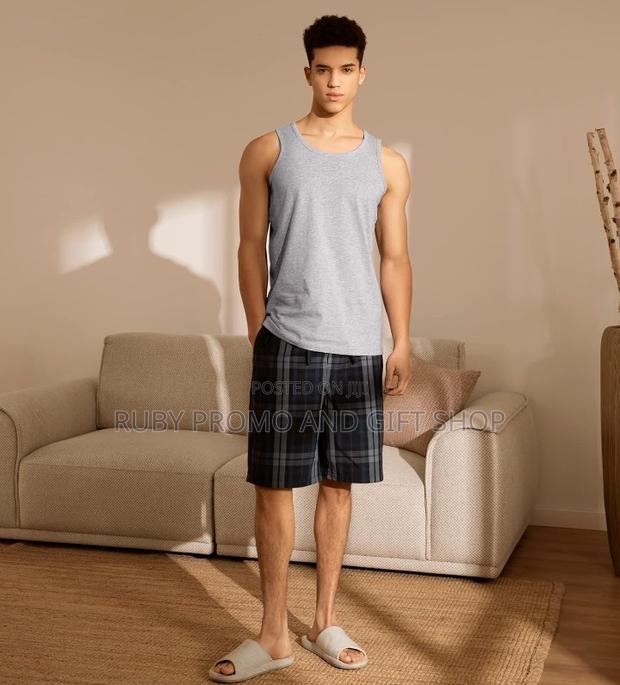 Quality Assorted 100% Cotton Grey 4 Pack Men's Vests - thumbnail 3