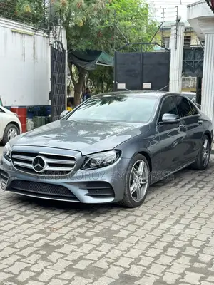 Mercedes-Benz E200 2018 Gray