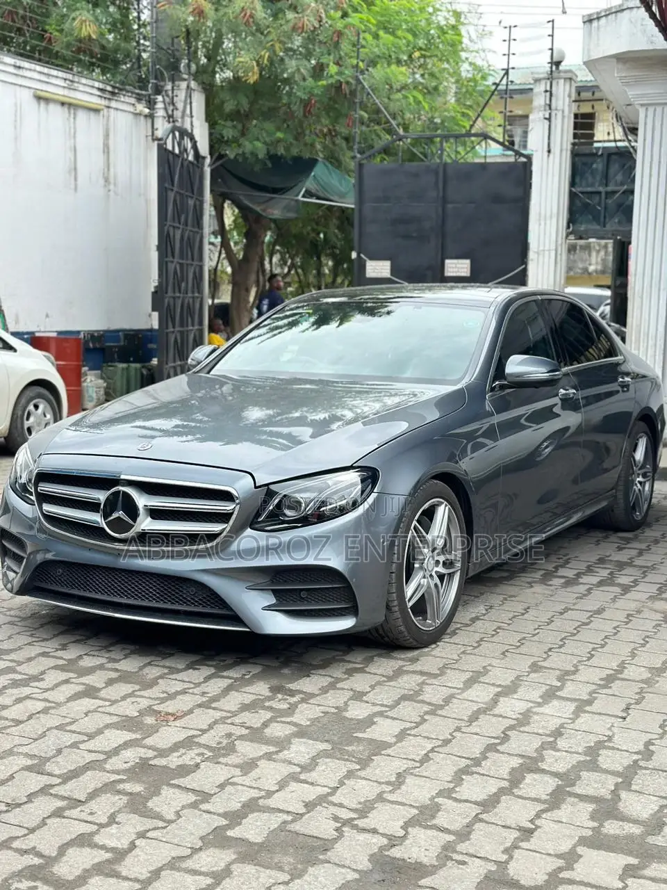 Mercedes-Benz E200 2018 Gray