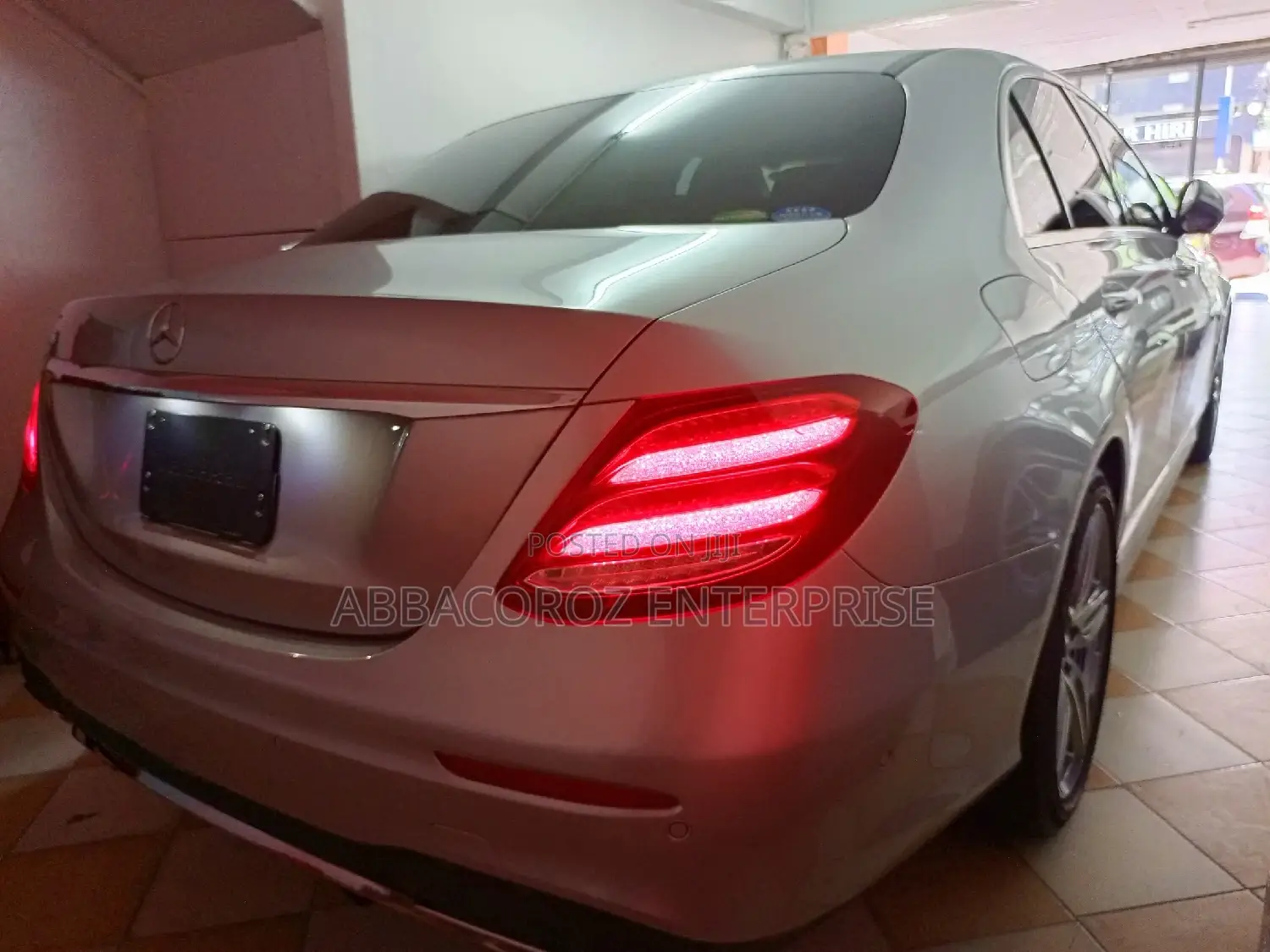 Mercedes-Benz E200 2017 Silver